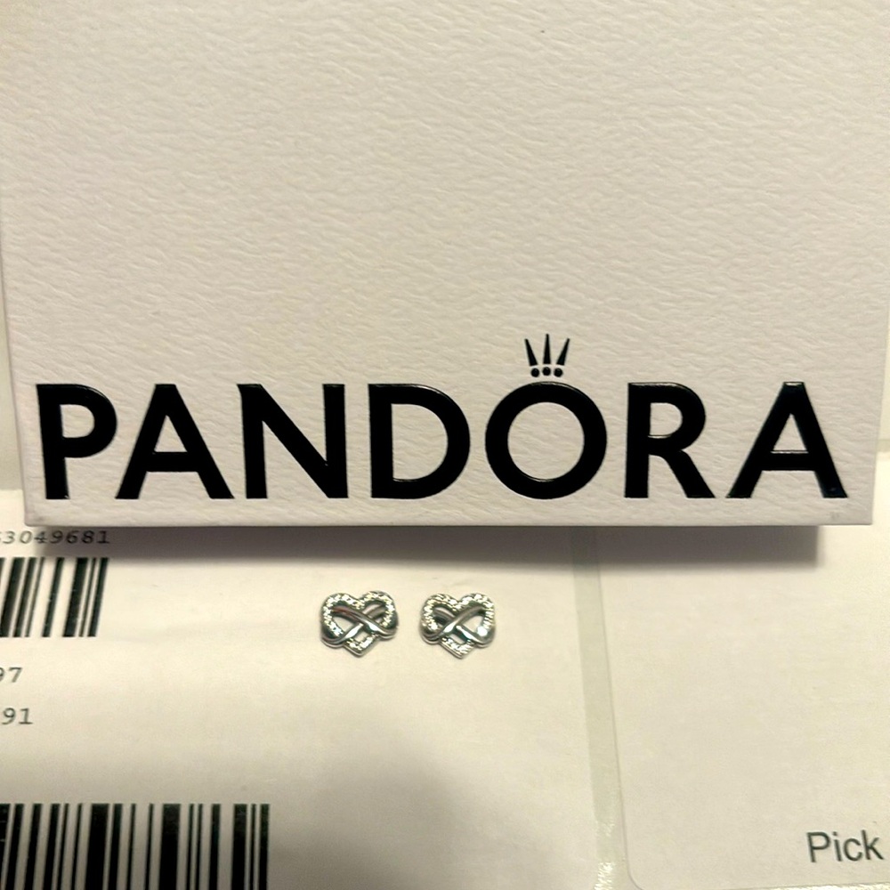 Pandora Sparkling Infinity Heart Stud Earrings NWT